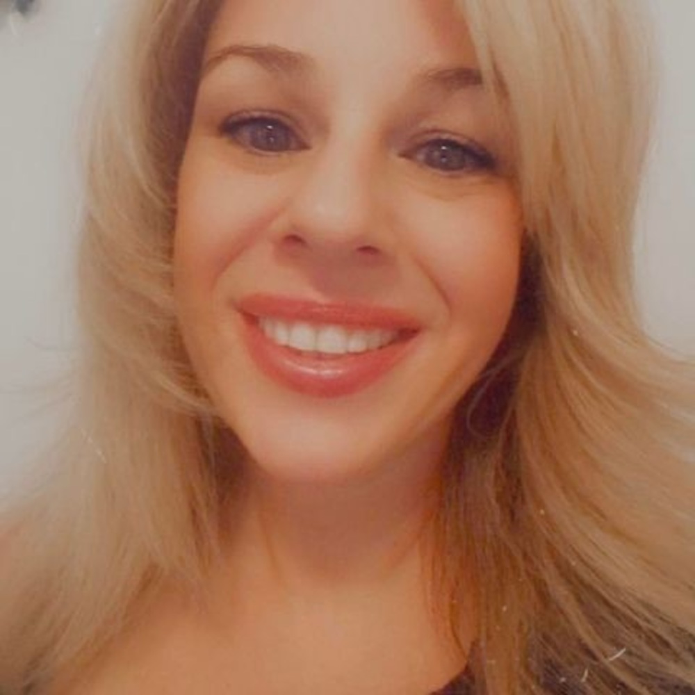 Meet your Posher, Cynthia